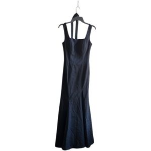 Unbranded black form fitting formal maxi dress with deep split on right leg